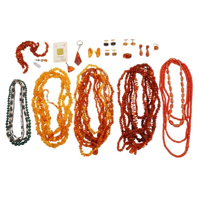 Lot 486 - A collection of amber and hardstone jewellery