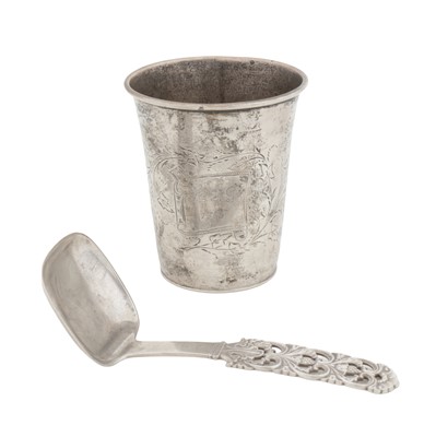 Lot 690 - An early 20th century Portuguese 833 standard silver beaker