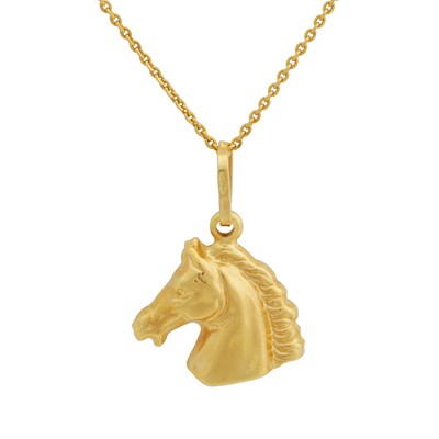 Lot 340 - A horse pendant necklace