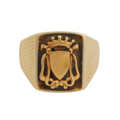 Lot 365 - A signet ring