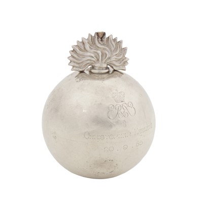 Lot 613 - London 1955 by Garrard and Co