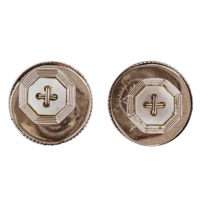 Lot 133 - A pair of dress studs