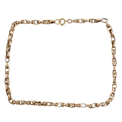 Lot 352 - A fancy-link chain necklace