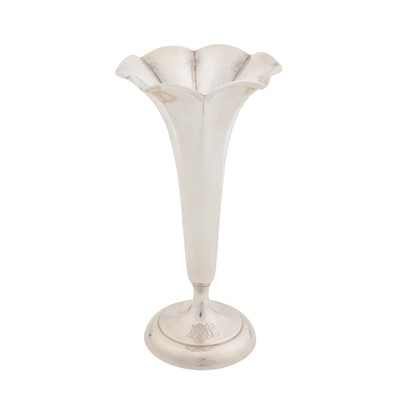Lot 626 - An early 20th century American sterling silver posy vase by Tiffany