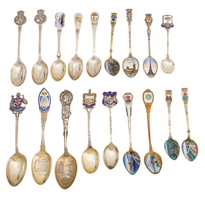 Lot 725 - A mixed group of silver souvenir spoons