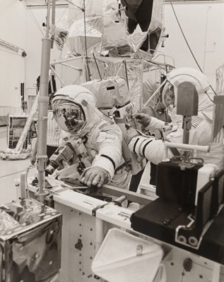 Lot 203 - NASA Interest, 1970s