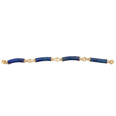Lot 7 - A lapis lazuli bracelet