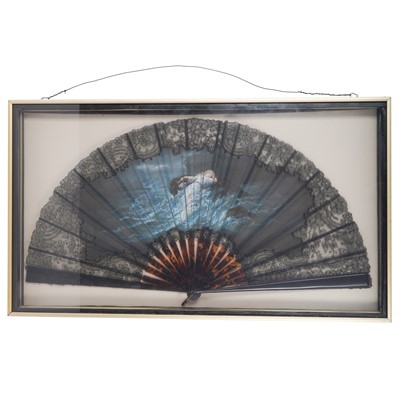 Lot 357 - A hand-painted lace fan with simulated tortoise shell sticks