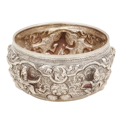 Lot 641 - A mid 20th century Thai bowl