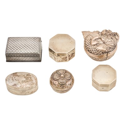 Lot 645 - A mid-20th century Cambodian silver small box