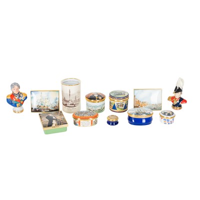 Lot 320 - A collection of Twelve Day Halcyon Days bonbonnières, most with boxes