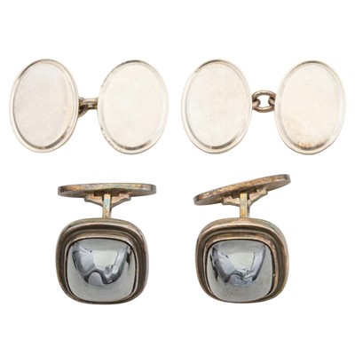 Lot 156 - Two sets of cufflinks