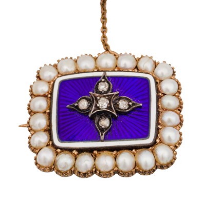 Lot 17 - An enamel, seed pearl, and diamond brooch