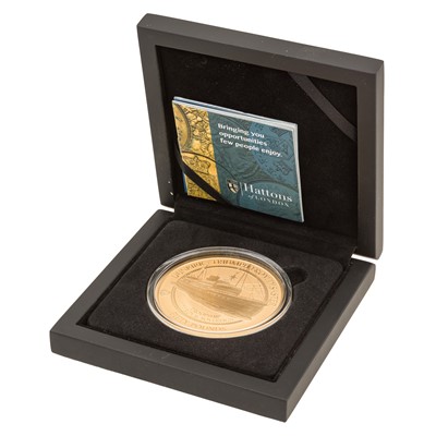 Lot 100 - Five Ounce Fifty Pound Gold Proof Coin Dunkirk 80th Anniversary