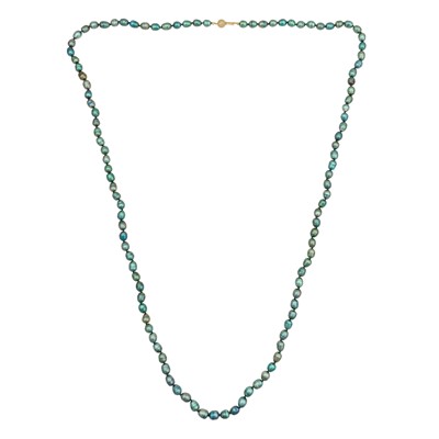 Lot 284 - A string of baroque pearls