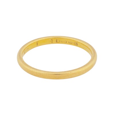 Lot 290 - A gold band, circa 1934