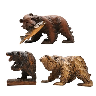 Lot 144 - Three Japanese Ainu wood 'Kibori Kuma' bear sculptures, Hokkaido, 20th century