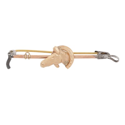 Lot 275 - An equestrian brooch