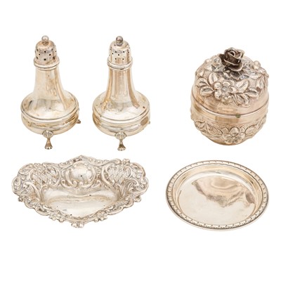 Lot 746 - A mixed group of silver
