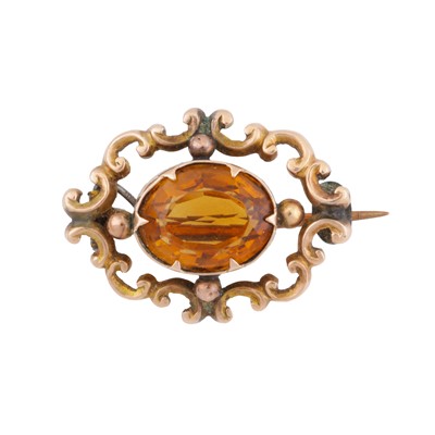 Lot 206 - A citrine brooch