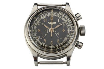Lot 433 - HEUER.