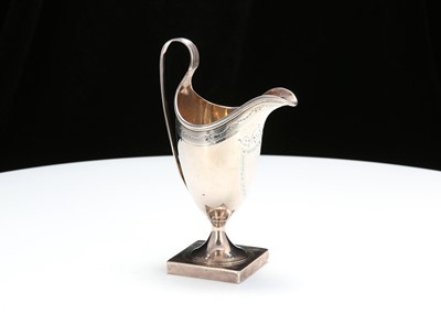 Lot 416 - A George III antique sterling silver cream jug,...