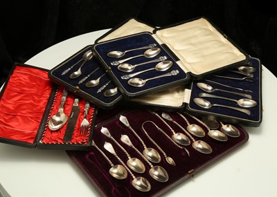 Lot 88 - A mixed group of cased sets of antique...