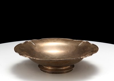 Lot 461 - A George V antique sterling silver bowl,...