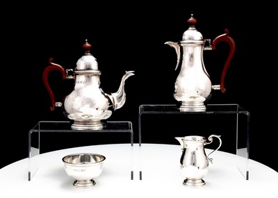 Lot 478 - A George V antique Britannia standard silver...