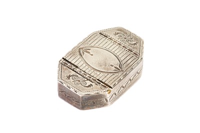 Lot 188 - A George IV antique sterling silver patchbox...