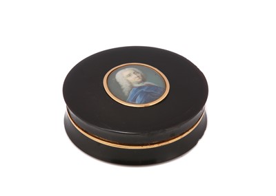 Lot 244 - An early 19th century tortoiseshell and gold...