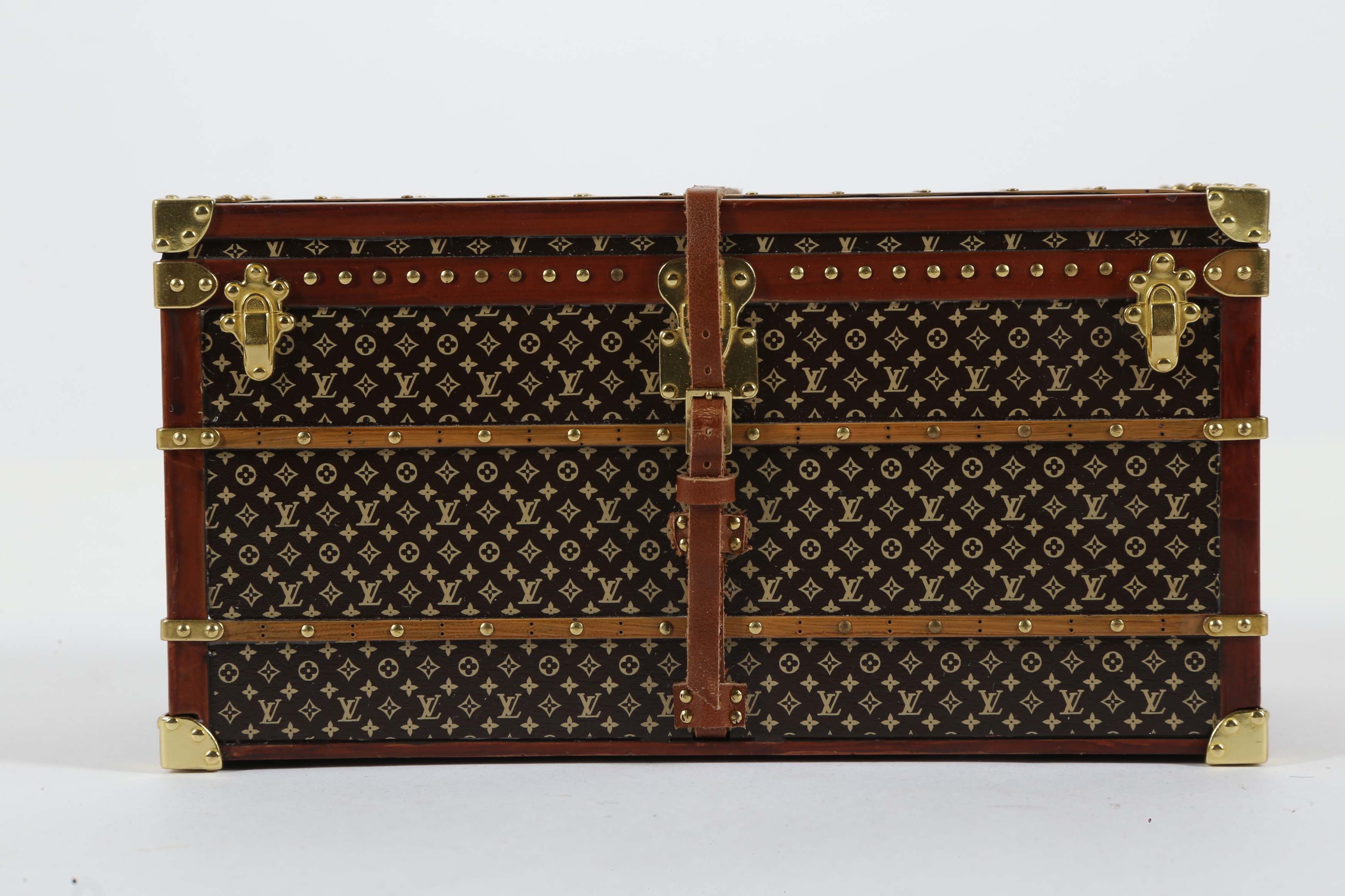 Lot 340 - Louis Vuitton 'Miss France' Trunk