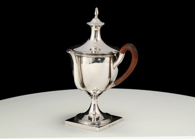 Lot 489 - A George III sterling silver argyle, London...