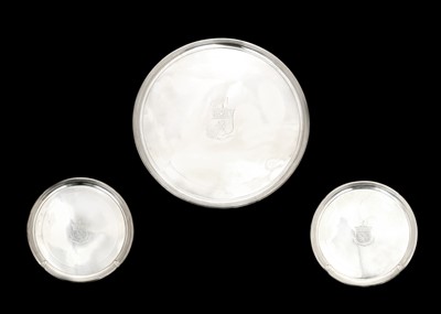 Lot 392 - A George III antique sterling silver salver...