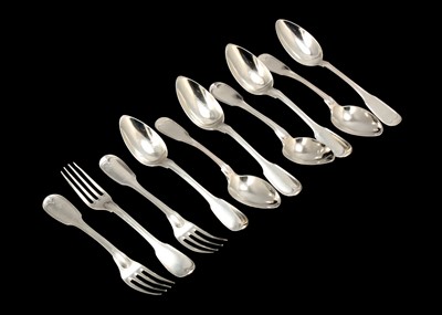 Lot 322 - A 19th century French part table service of...
