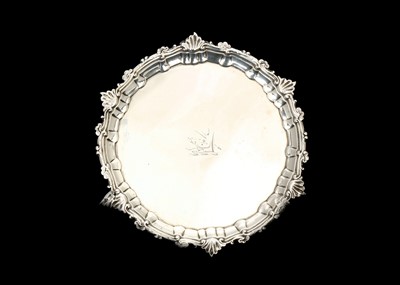Lot 389 - A George III Irish antique sterling silver...