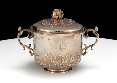 Lot 499 - A good Charles II antique sterling silver...
