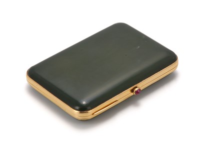 Lot 254 - An early 20th century nephrite jade and...