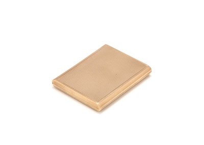 Lot 222 - A George V 9 carat gold vesta case, London...