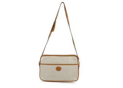 Lot 315 - Gucci cream and tan shoulder bag, 1980s, logo...