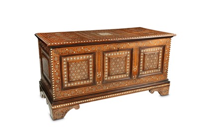 Lot 80 - AN 18TH CENTURY SPANISH 'ALLA CERTOSINA' IVORY...