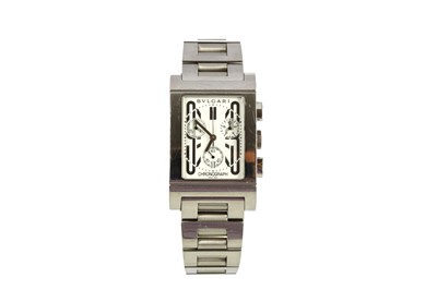 Lot 75 - BVLGARI. A STAINLESS STEEL QUARTZ CHRONOGRAPH...