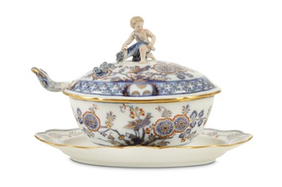 Lot 173 - A MEISSEN PORCELAIN FIGURAL SAUCE TUREEN,...