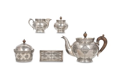 Lot 259 - A SAFAVID-STYLE INCISED KASHMIRI SILVER TEA...