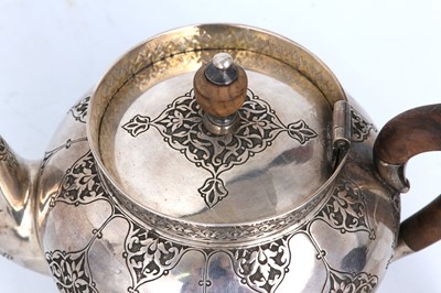 Lot 259 - A SAFAVID-STYLE INCISED KASHMIRI SILVER TEA...