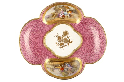 Lot 105 - A MEISSEN QUATRELOBE STAND, circa 1760, the...