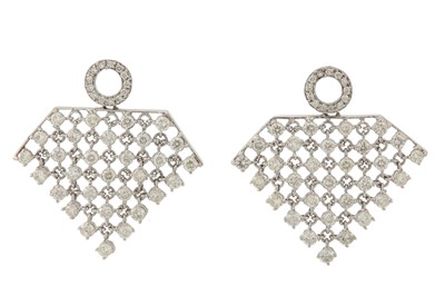 Lot 250 - A PAIR OF DIAMOND EARRINGS