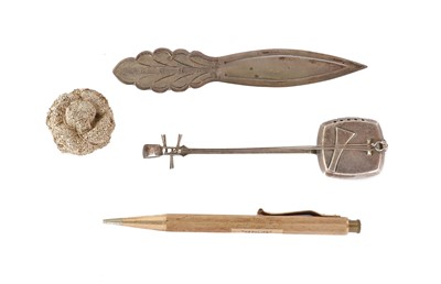 Lot 399A - A Japanese sterling silver pepperette in the...