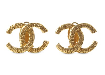 Lot 211 - Chanel CC Clip On Earrings, textured stripe...