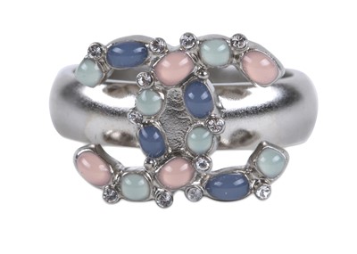 Lot 6 - Chanel Gripoix Ring, c. 2017, brushed silver...